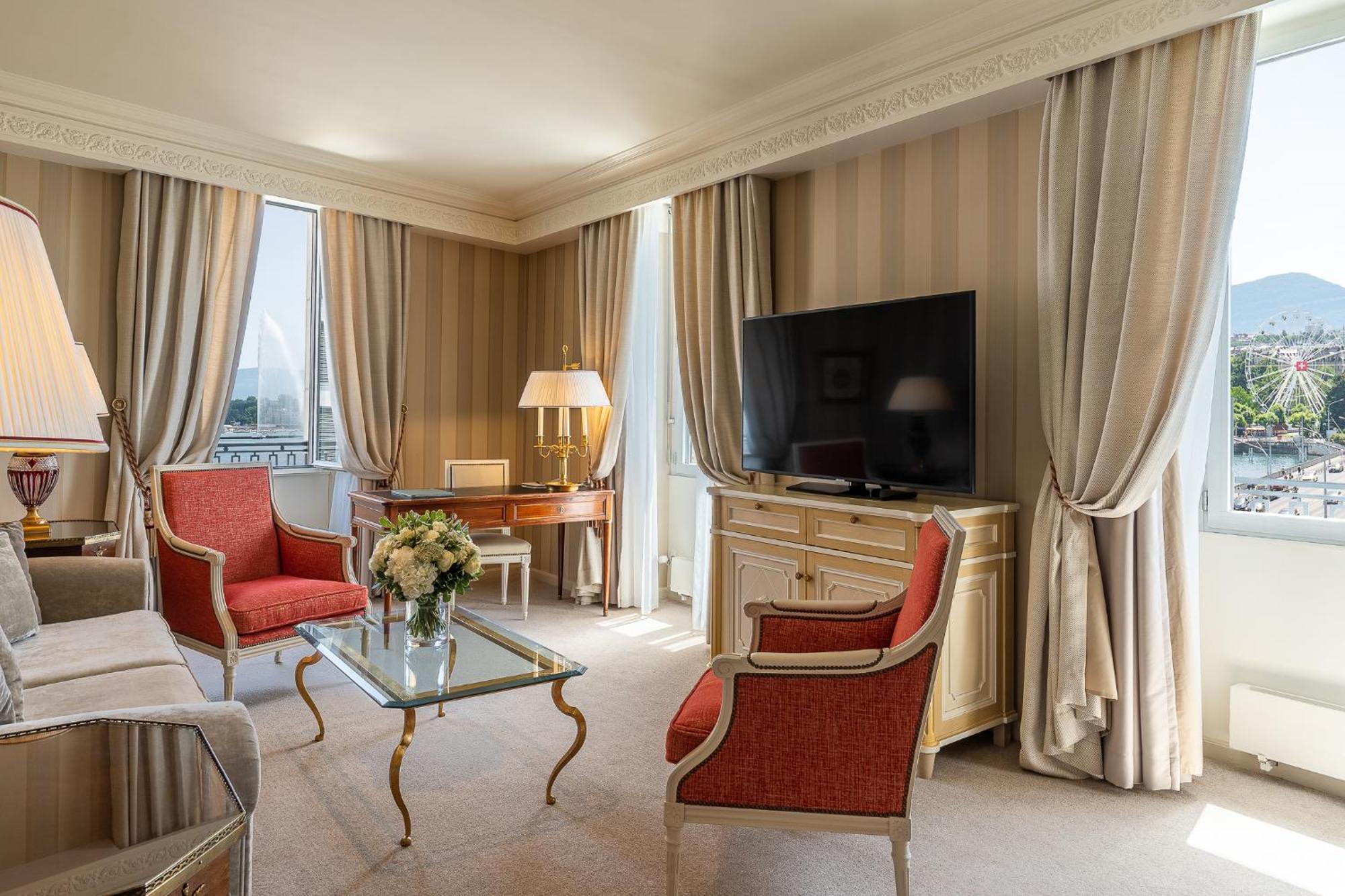 Four Seasons Hotel Des Bergues Женева Номер фото